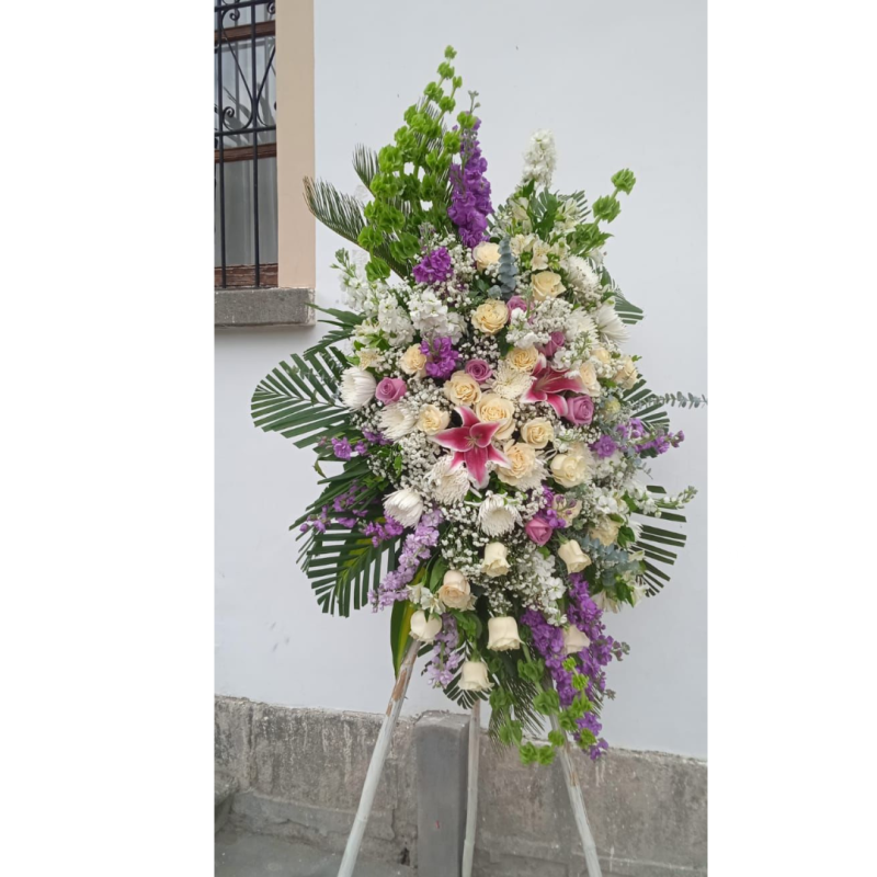 Pedestal de lilium y alelies